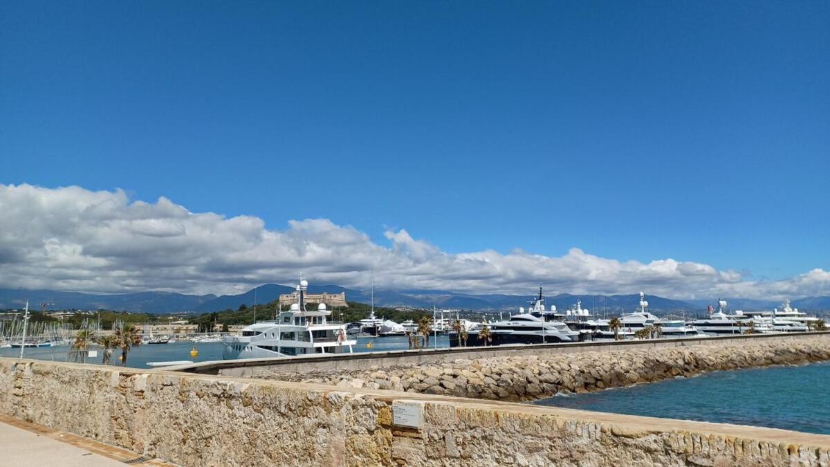 Juan Les Pins Tanit Studio Climatise Vue Sur Mer Piscine Antibes Buitenkant foto